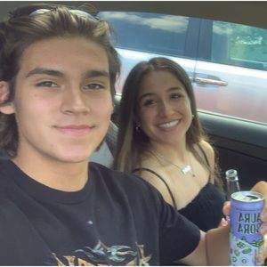 Meet your Posher, Irini